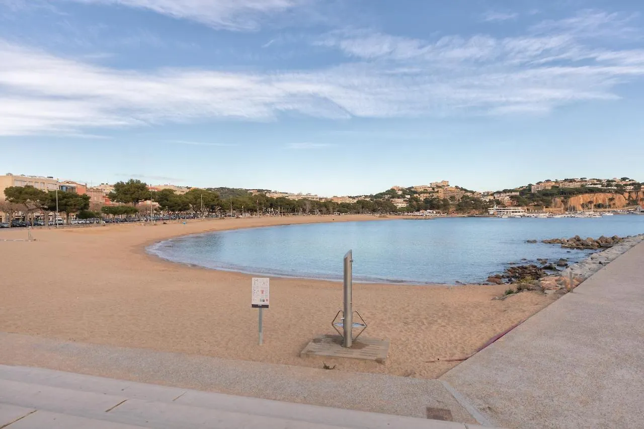 Apartment Hauzify I Apartament Capmany Sant Feliu de Guixols